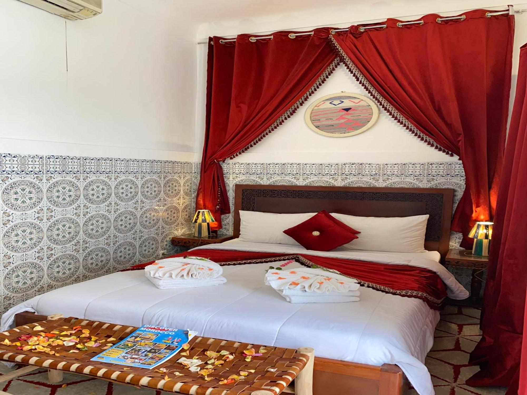 Riad Lazord De Marrakech Entier مراكش المظهر الخارجي الصورة